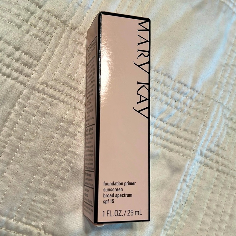 Foundation Primer with Sunscreen SPF 15